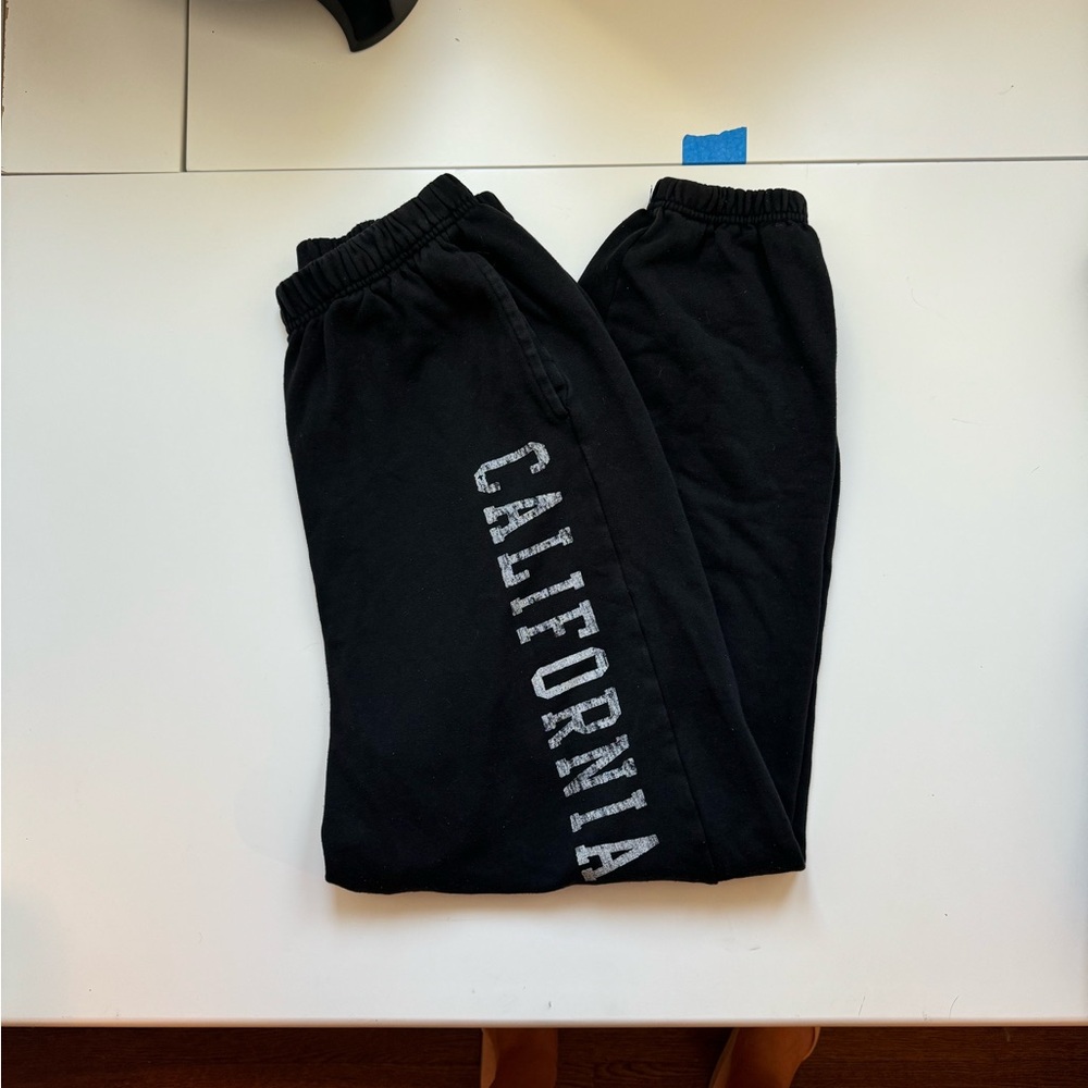 black sweatpants
